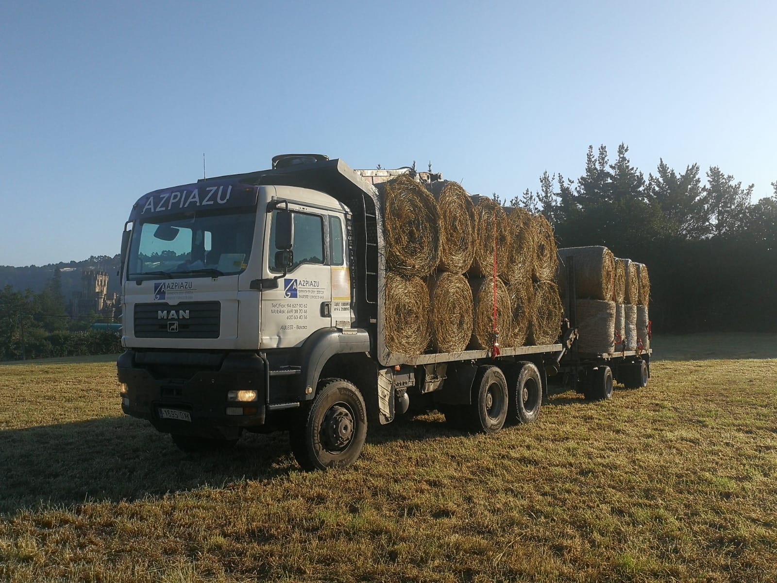 Grúas Azpiazu - Transporte Material